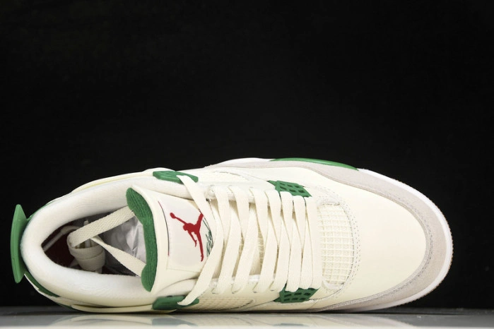 Jordan 4 Retro SB Pine Green    DR5415-103