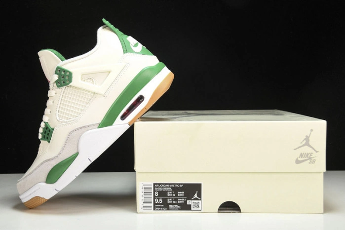 Jordan 4 Retro SB Pine Green    DR5415-103