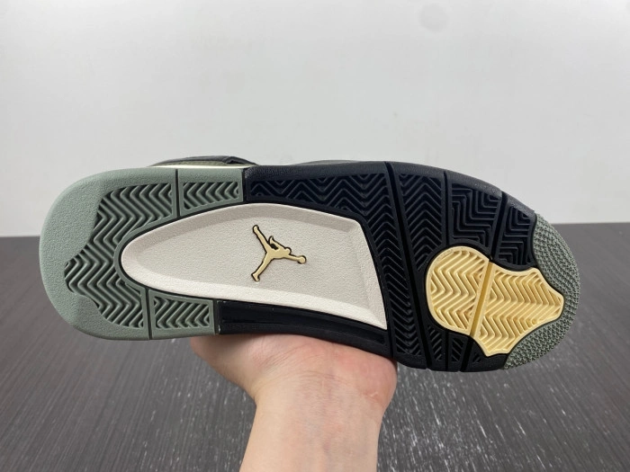 Jordan 4 Retro SE Craft Medium Olive     FB9927-200