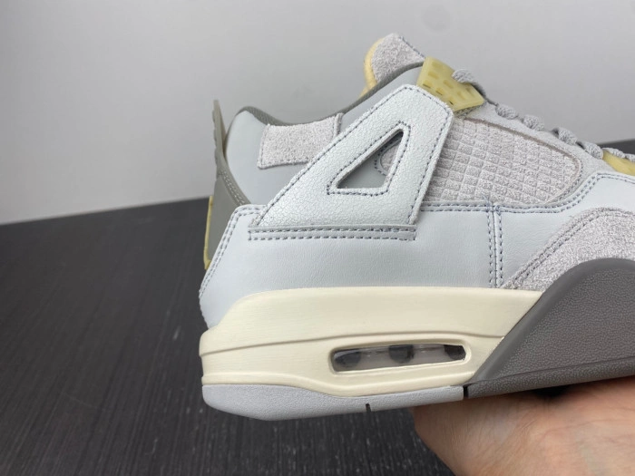 Jordan 4 Retro SE Craft Photon Dust DV3742-021