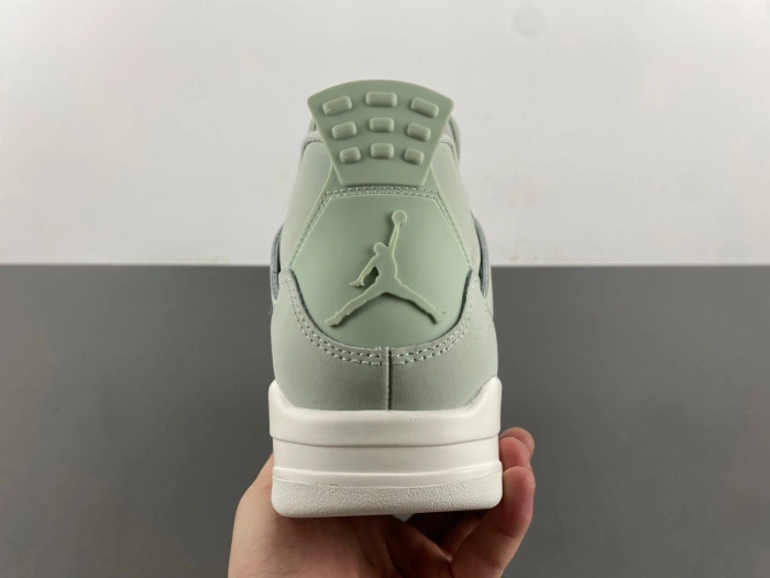 Jordan 4 Retro Seafoam Sail    HV0823-003