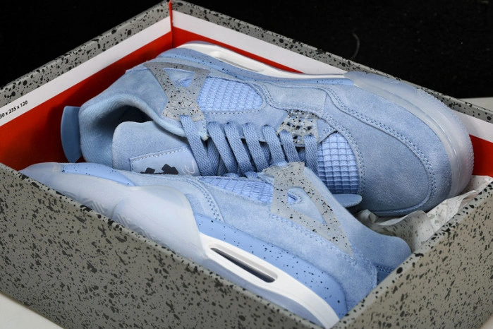 Jordan 4 Retro UNC (PE)