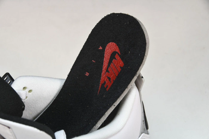 Jordan 4 Retro White Cement    840606-192