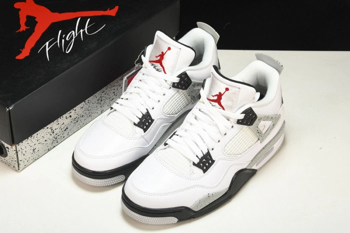 Jordan 4 Retro White Cement    840606-192