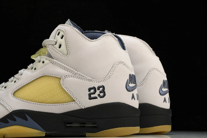 Jordan 5 Retro A Ma Maniére Diffused Blue   FZ5758-004