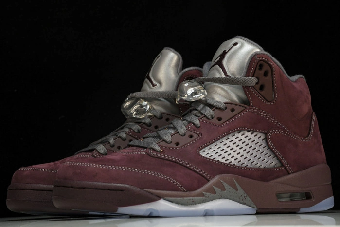 Jordan 5 Retro Burgundy (2023)   DZ4131-600