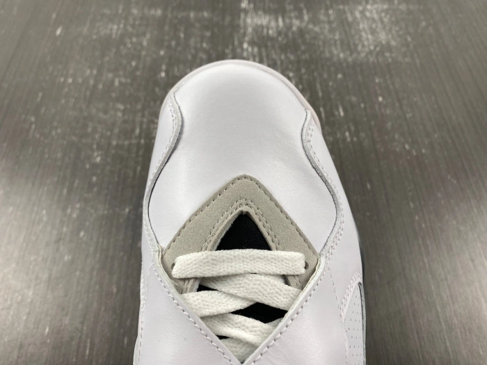 Jordan 8 Retro Bugs Bunny CDP   305381-103