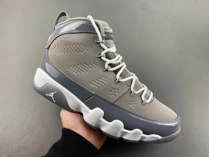Jordan 9 Retro Cool Grey (2025)     HV4794-011