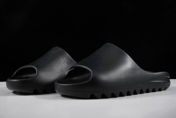 KANYE WEST X ADIDAS YEEZY SLIDE “RESIN ”FX0495