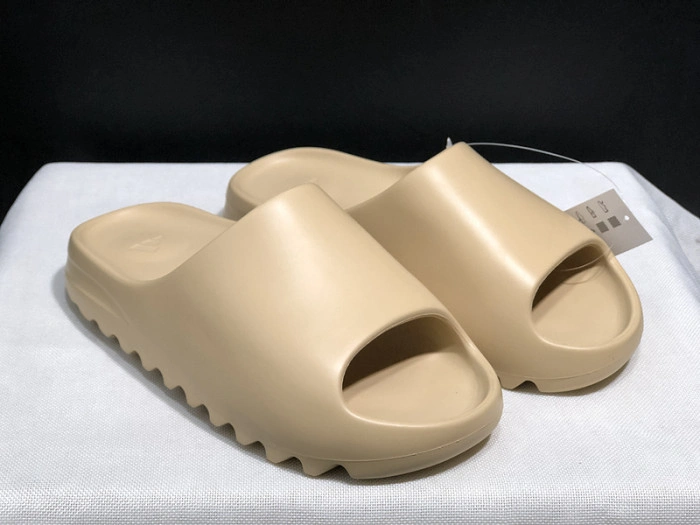 KANYE WEST X ADIDAS YEEZY SLIDE “RESIN”FW6344