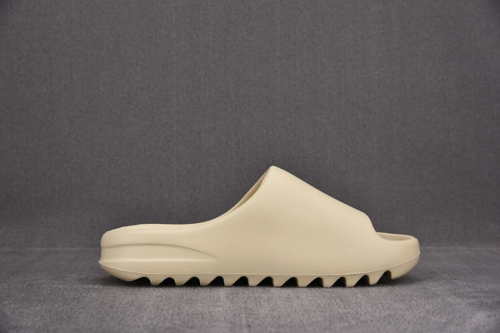 KANYE WEST X ADIDAS YEEZY SLIDE “RESIN”FW6345