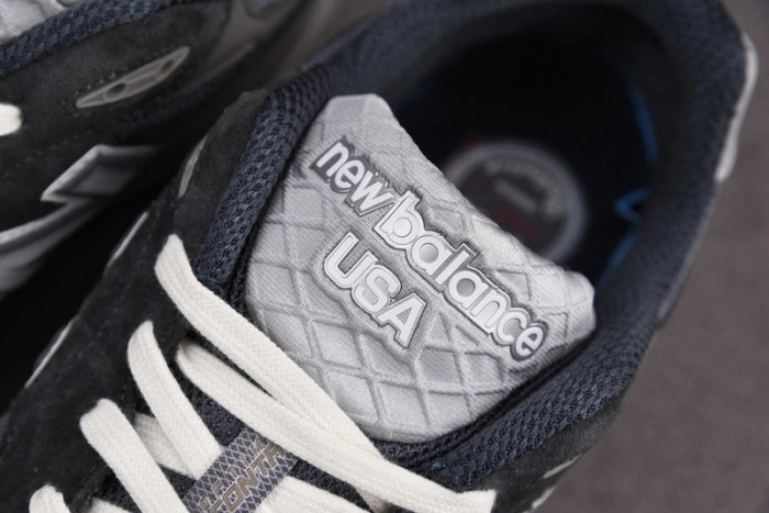 KITH x New Balance 990 V3“Tornado” M990KT3