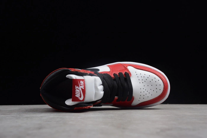Kids  Air Jordan 1 Retro High OG "Chicago" 555088-101