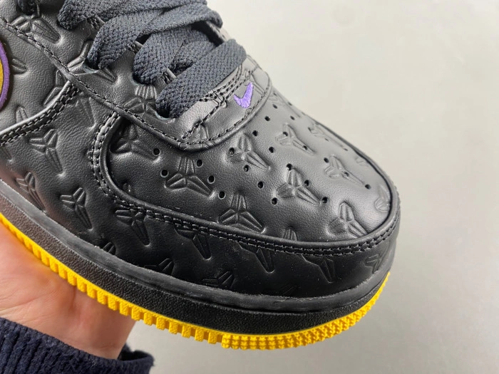 Kobe x Nike Air Force 1 Low   HV5122-001
