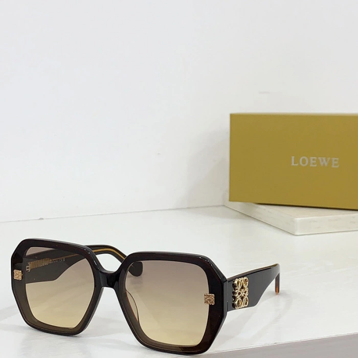 L0EWE Sunglasses Upshoe