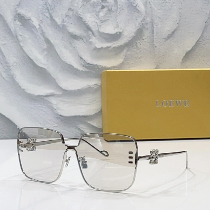 L0EWE Sunglasses Upshoe