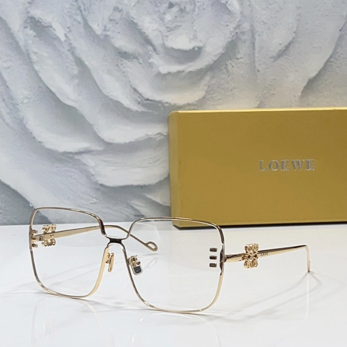 L0EWE Sunglasses Upshoe