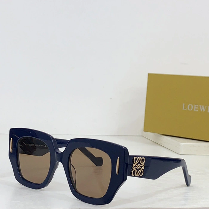 L0EWE Sunglasses Upshoe