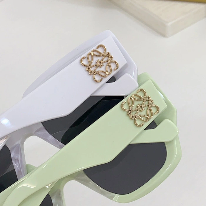 L0EWE Sunglasses Upshoe