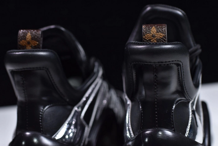 LV ARCHLIGHT SNEAKER