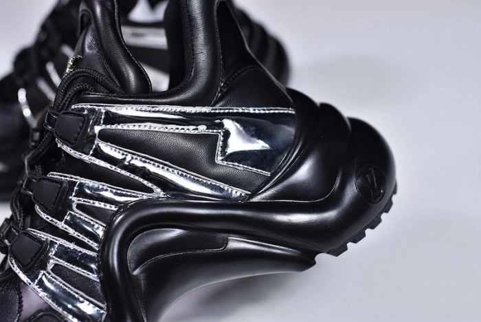 LV ARCHLIGHT SNEAKER