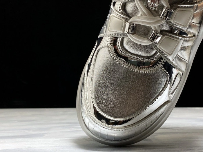 LV ARCHLIGHT SNEAKER