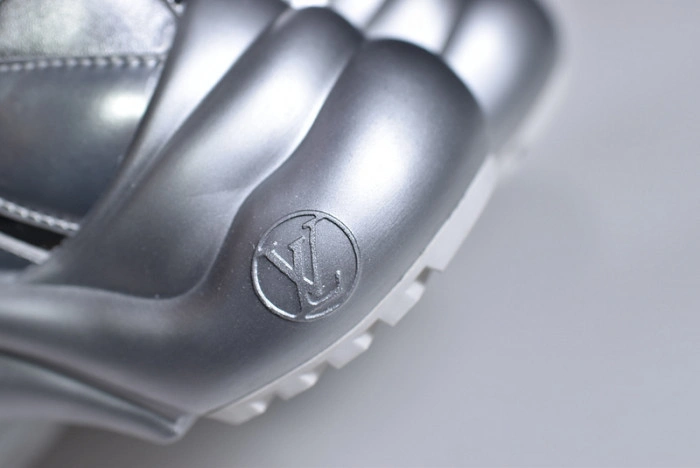 LV ARCHLIGHT SNEAKER