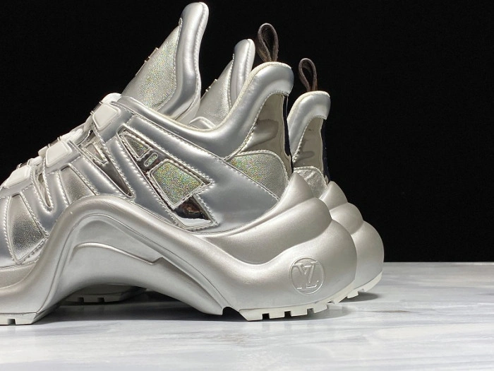 LV ARCHLIGHT SNEAKER