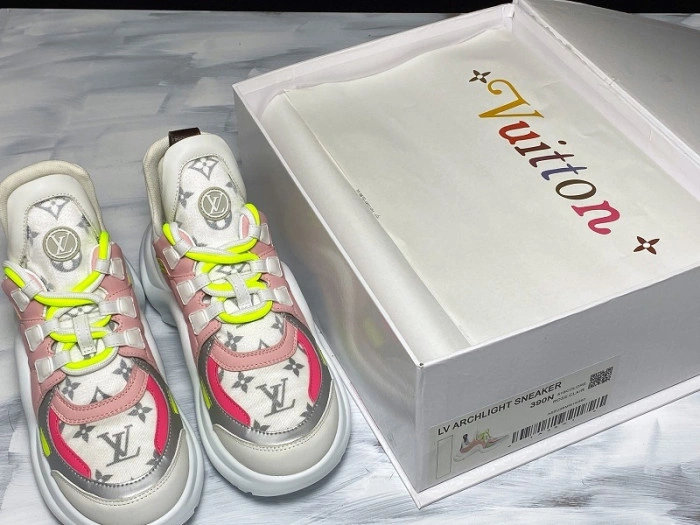 LV ARCHLIGHT SNEAKER