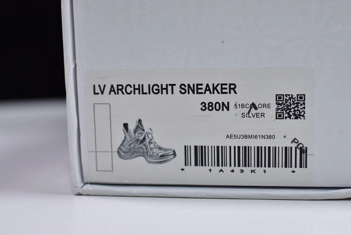 LV ARCHLIGHT SNEAKER