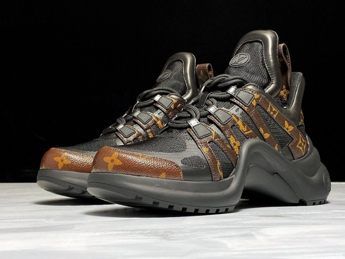 LV ARCHLIGHT SNEAKER