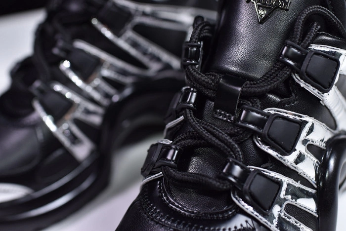 LV ARCHLIGHT SNEAKER