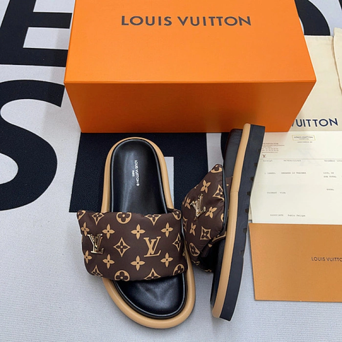 LV SANDALS