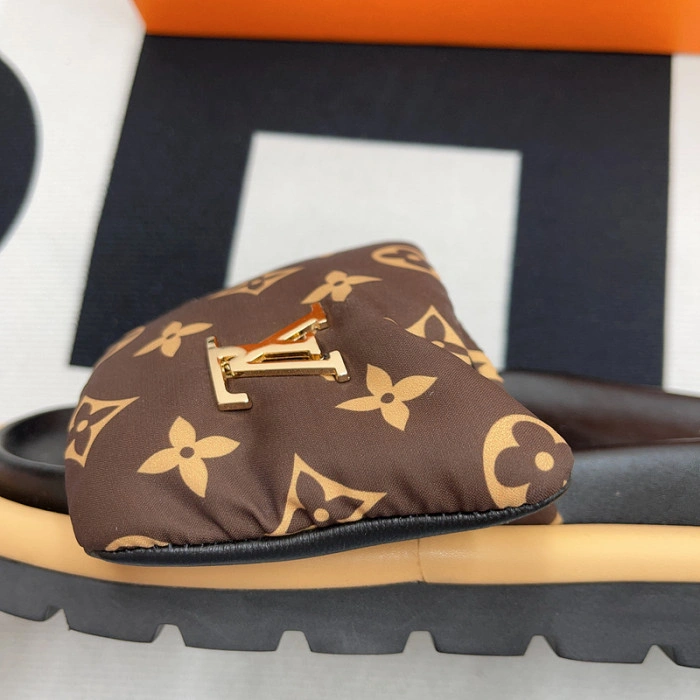 LV SANDALS