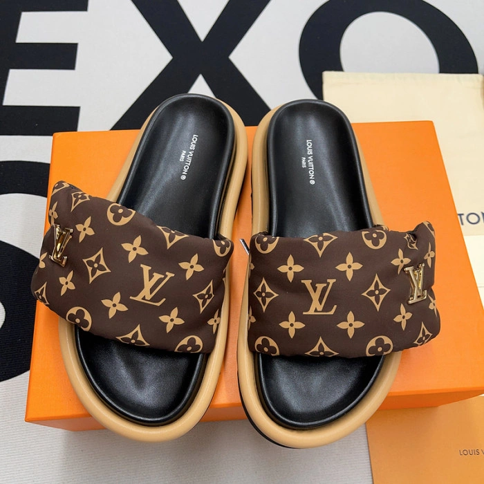 LV SANDALS
