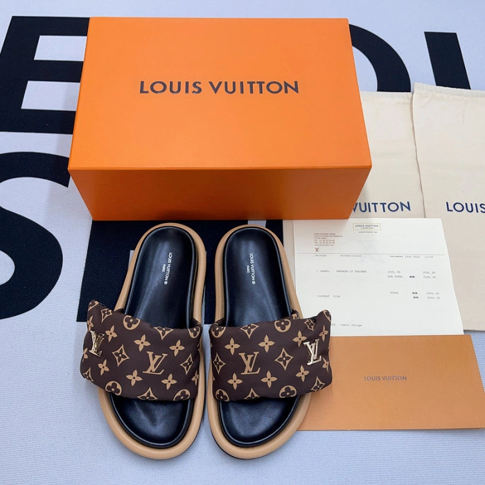 LV SANDALS
