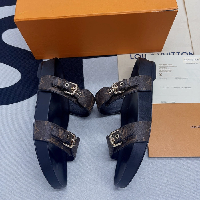 LV SANDALS