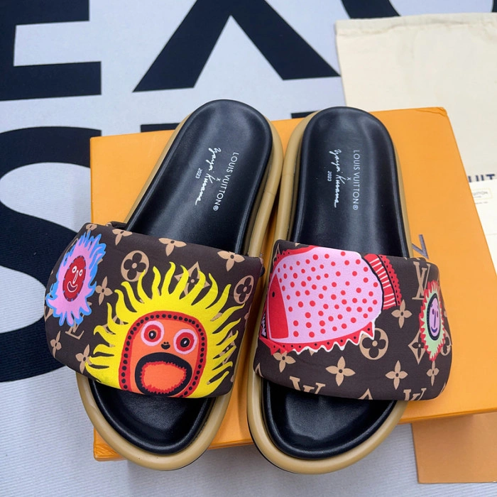 LV SANDALS