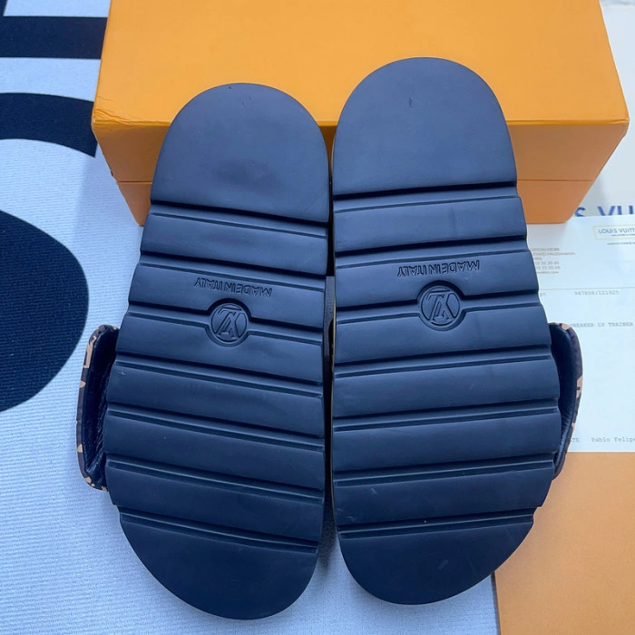 LV SANDALS