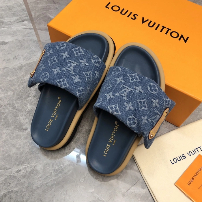 LV SANDALS
