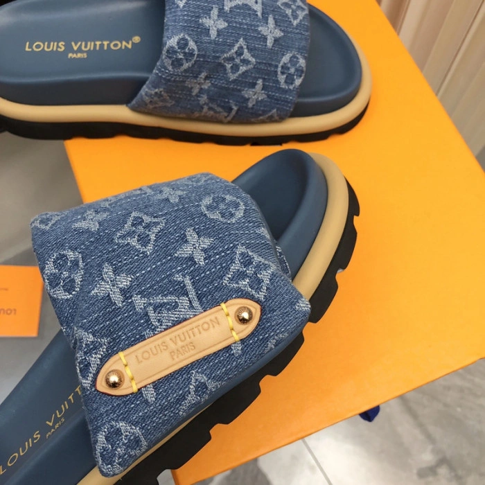 LV SANDALS