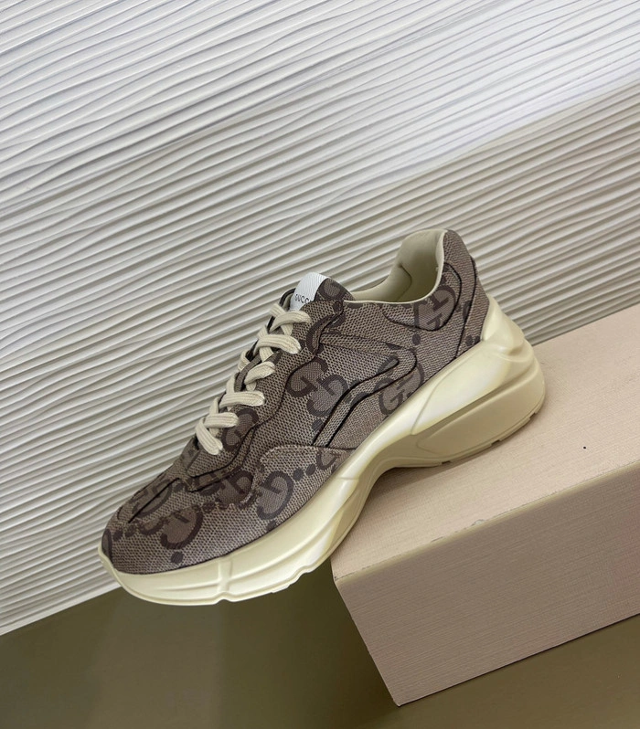LV SANDALS