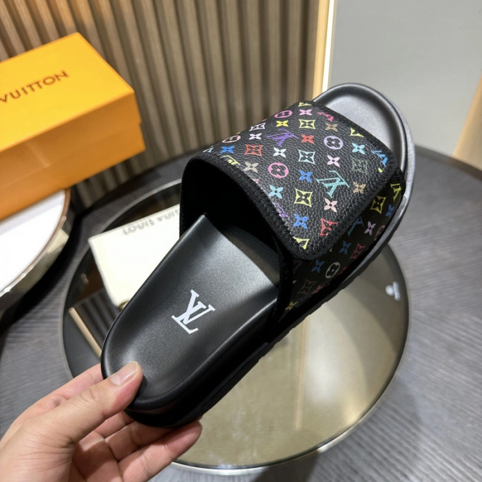LV SANDALS