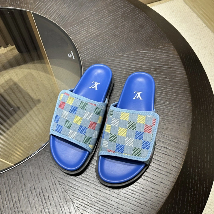 LV SANDALS