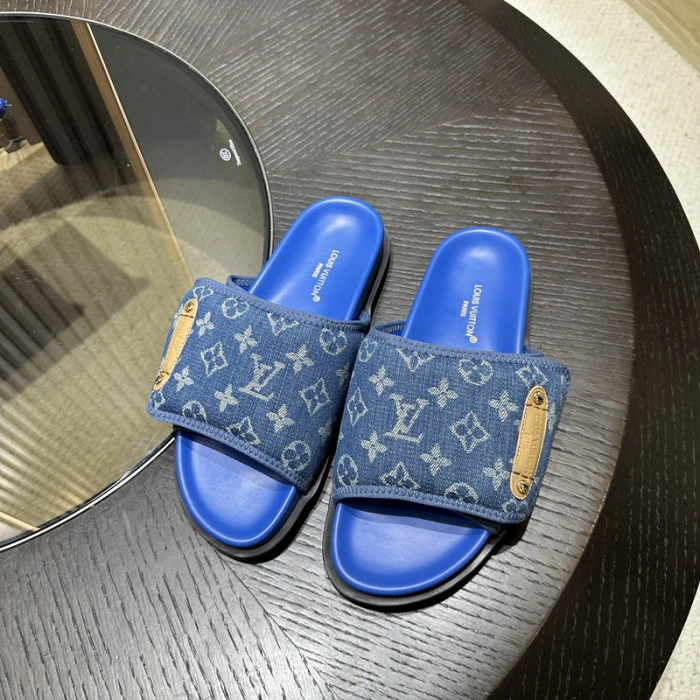 LV SANDALS