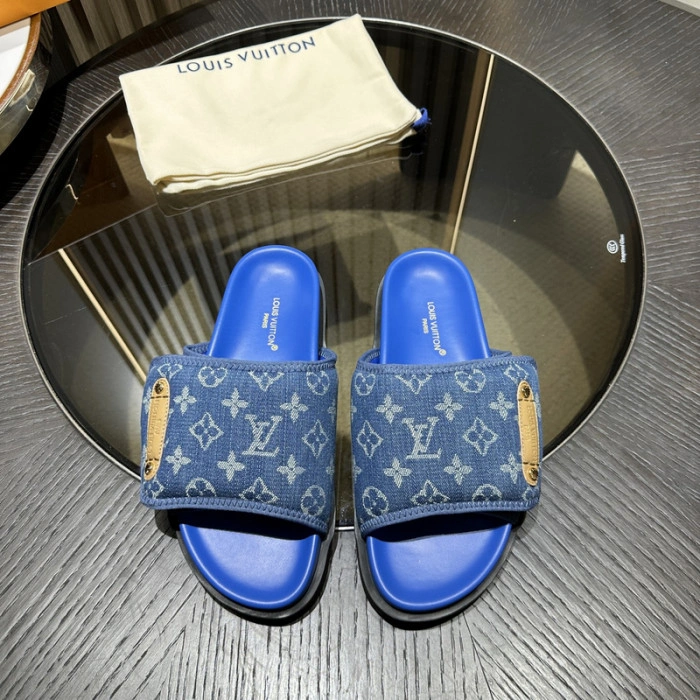 LV SANDALS