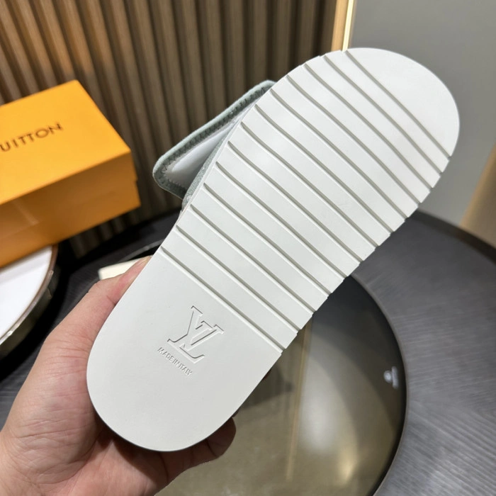 LV SANDALS