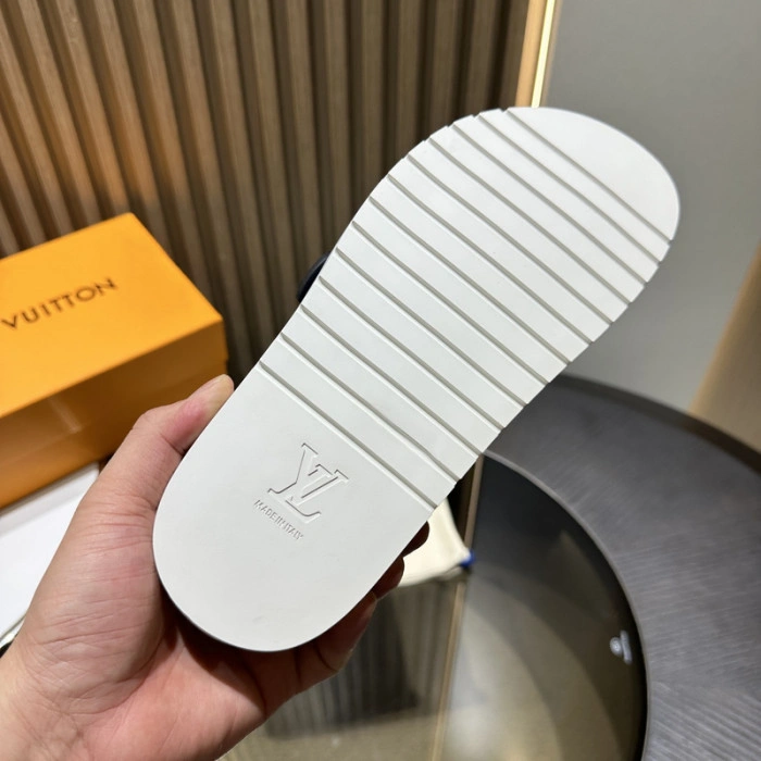LV SANDALS