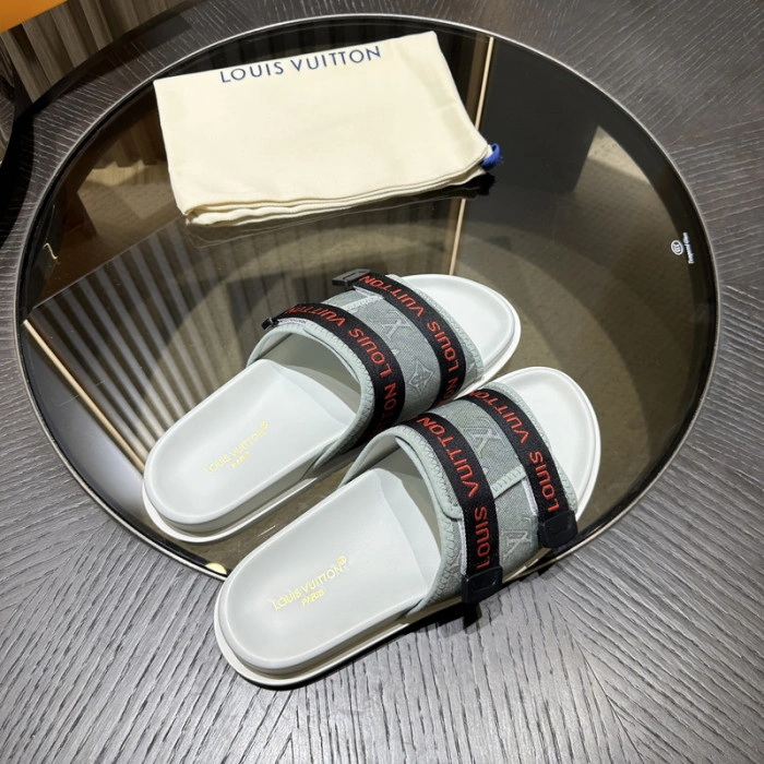 LV SANDALS