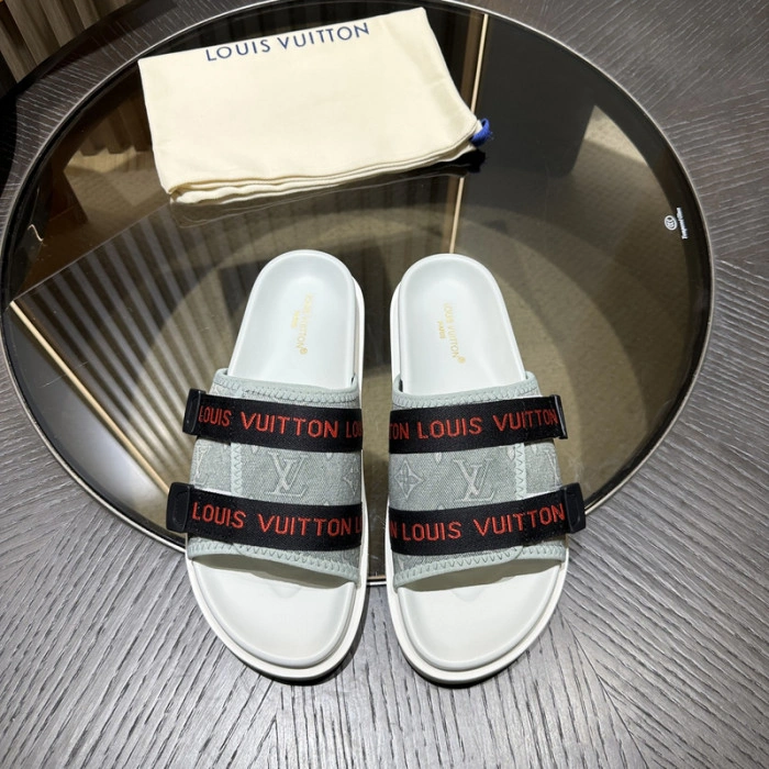 LV SANDALS